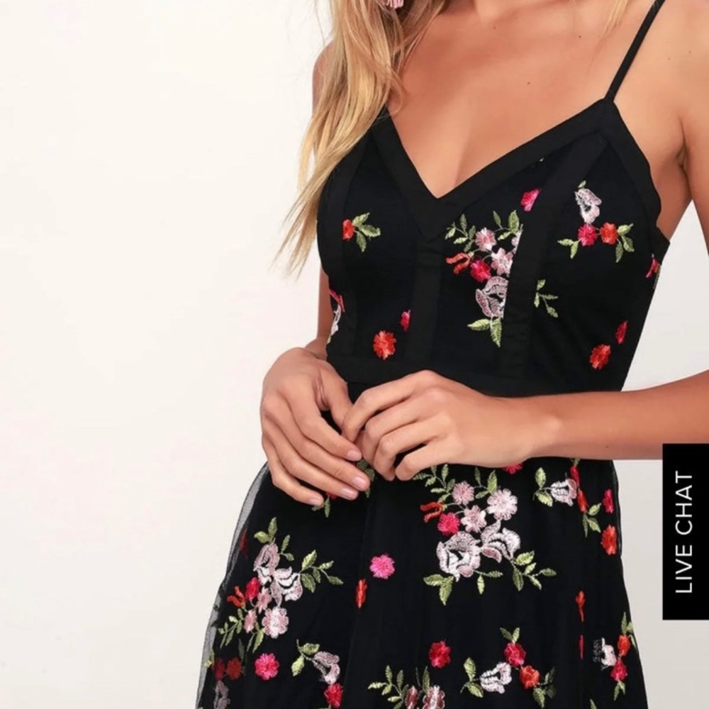 Lulu’s Dress - Picture 4 of 7